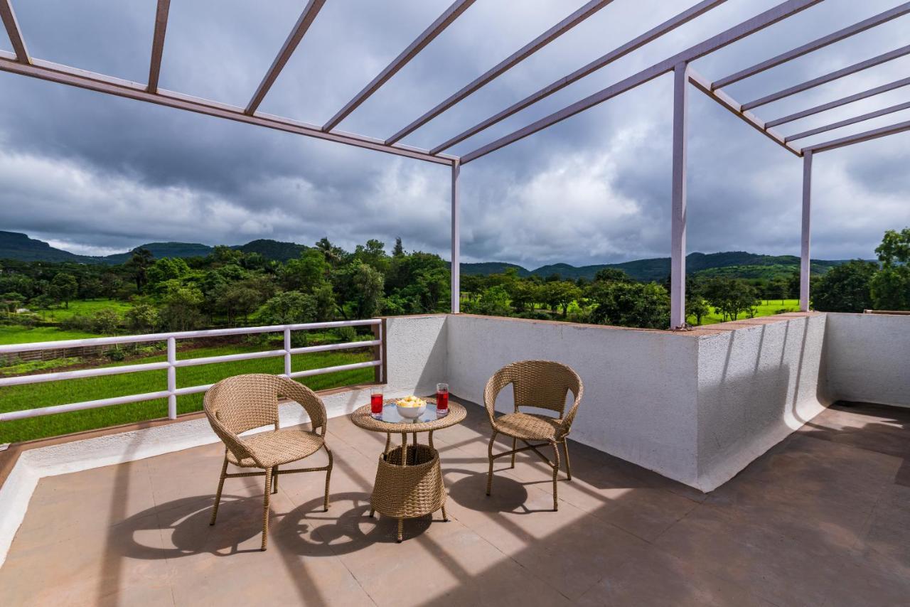 Saffronstays Aster, Plunge Pool Villa With Garden, Лонавла Екстер'єр фото
